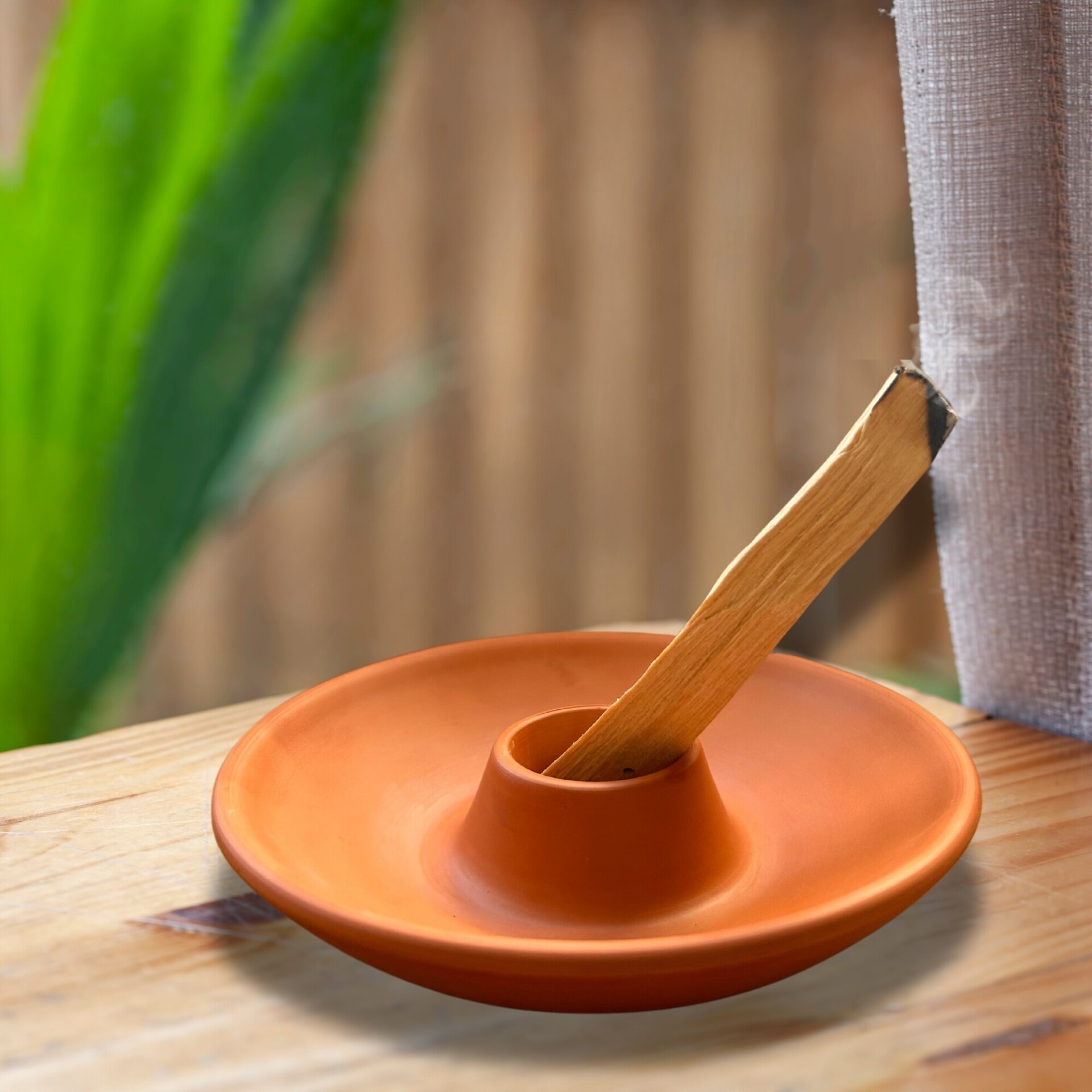 Soporte quemador de palo santo y atados de hierbas - 5