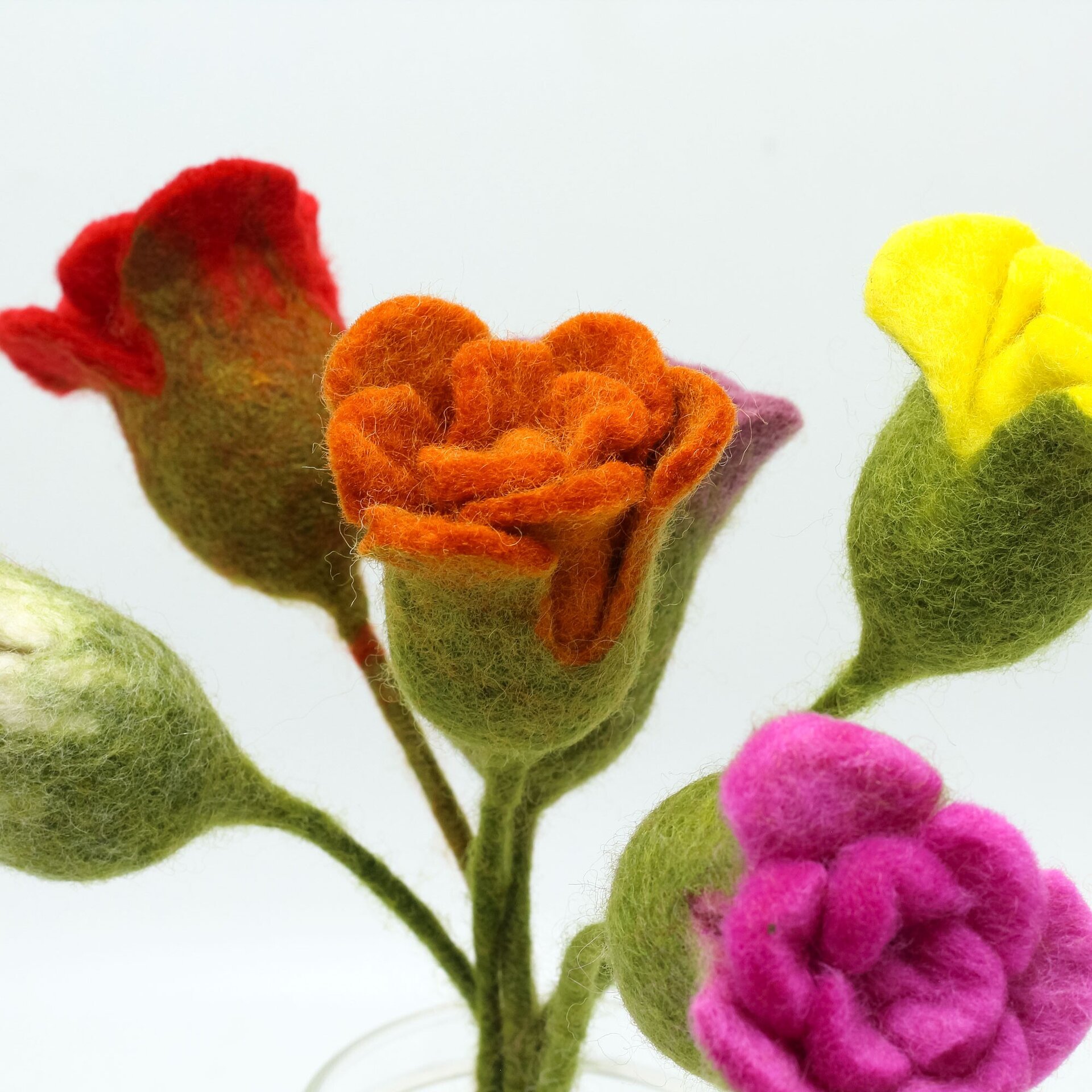 6 FLORES DE FIELTRO - 2